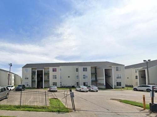 6881 Parc Brittany Blvd, New Orleans, LA 70126