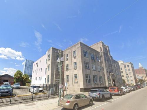 727 Carondelet St, New Orleans, LA 70113