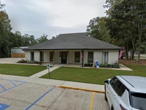 806 S Tyler St, Covington, LA 70433