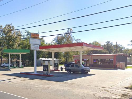 701 E Pine St, Ponchatoula, LA 70454