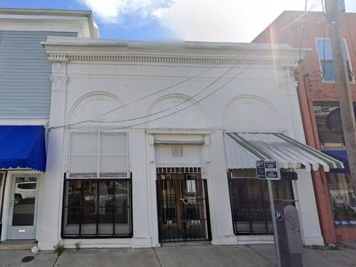 8127 Oak St, New Orleans, LA 70118