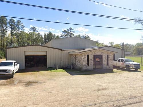 14034 E Blackcat Rd, Independence, LA 70443