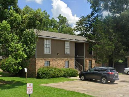 206 E Merry Ave, Hammond, LA 70403