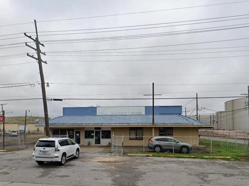 5404 4th St, Marrero, LA 70072