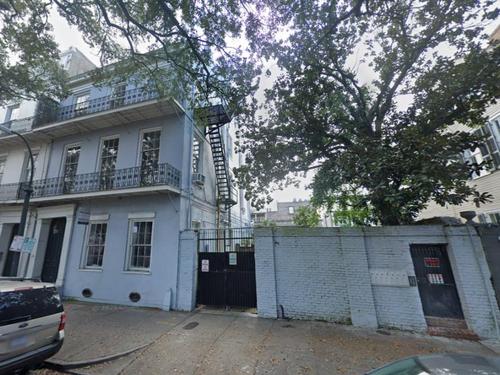 908 Esplanade Ave, New Orleans, LA 70116