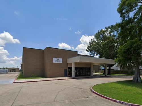 2114, 2115 Oakmere Dr, Harvey, LA 70058