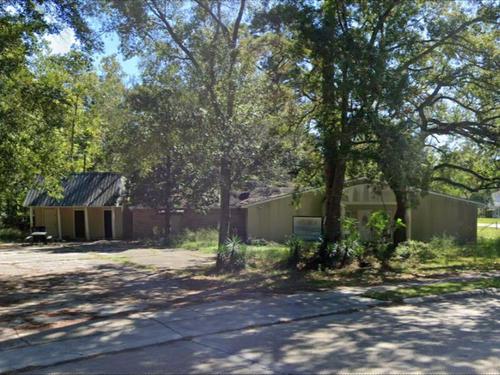 2760 Sgt Alfred Dr, Slidell, LA 70458