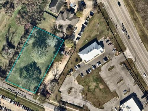 9933 Hyacinth Ave, Baton Rouge, LA 70810
