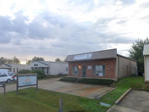 11318 Cedar Park Ave, Baton Rouge, LA 70809