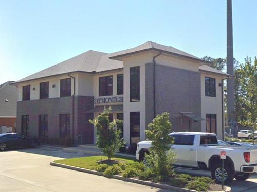 1540 West Causeway Approach, Mandeville, LA 70471