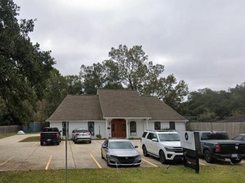 17544 Greenwell Springs Rd, Central, LA 70739