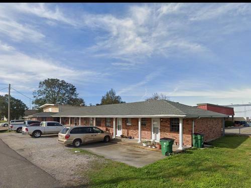 2029 Whitney Ave, Gretna, LA 70056
