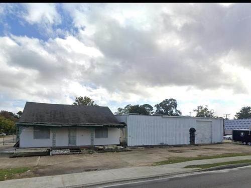 3027 Nicholson Dr, Baton Rouge, LA 70802