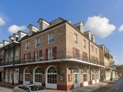 1018 St Peter St; 1001-1025 Toulouse St; 613-615 Burgundy St, New Orleans, LA 70116