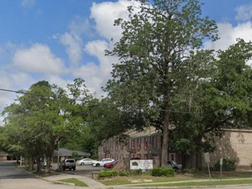 1331 N Sherwood Forest Dr, Baton Rouge, LA 70815