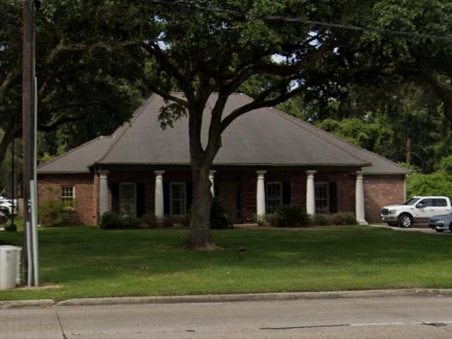 2008, 2010 W Pinhook Rd, Lafayette, LA 70508