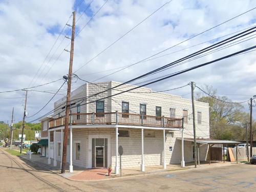 312 E Railroad Ave, Independence, LA 70443