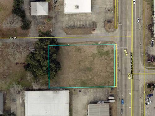 3200 Ambassador Caffery Pkwy, Lafayette, LA 70506