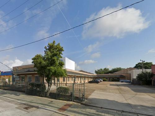 3619 18th St, Metairie, LA 70002