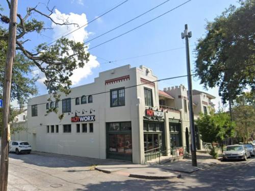 4933, 4935 Magazine St, New Orleans, LA 70115