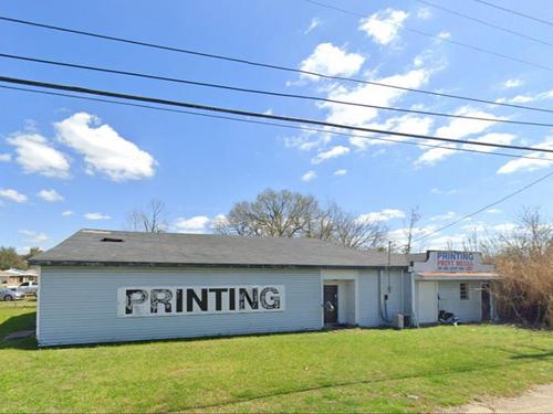 1801 Ambassador Caffery Pkwy; 107 Dunlieth Dr, Lafayette, LA 70506