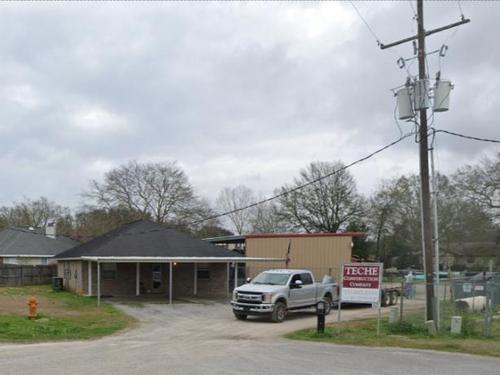 111 Bluffwood Dr, Broussard, LA 70518