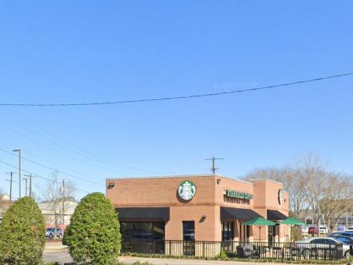 1907 W Pinhook Rd, Lafayette, LA 70508