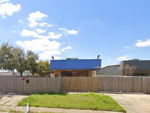 203 Winchester Dr, Lafayette, LA 70506