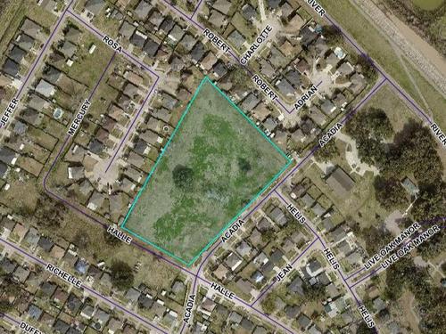 220 Acadia Dr, Westwego, LA 70094