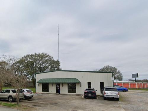 221 Four Park Rd, Lafayette, LA 70507