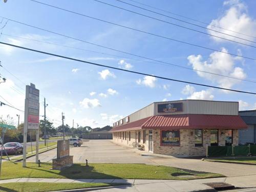 6641 Westbank Expy, Marrero, LA 70072