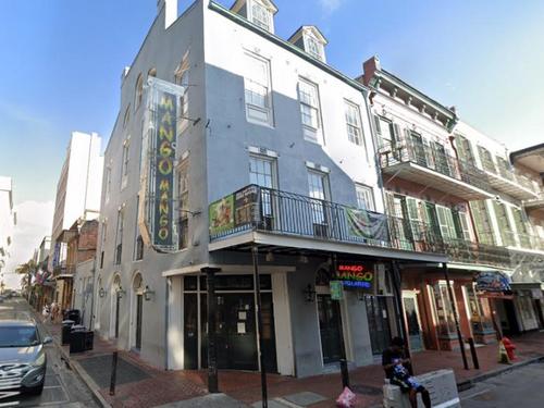 201 Bourbon St, New Orleans, LA 70130