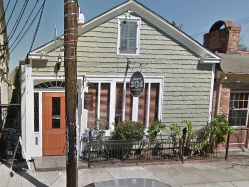 7605 Maple St, New Orleans, LA 70118