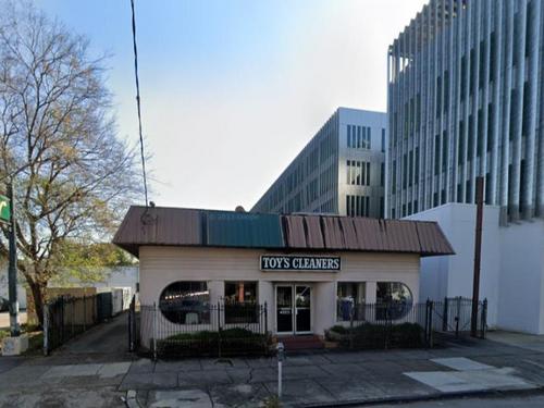 2010 St Charles Ave, New Orleans, LA 70130