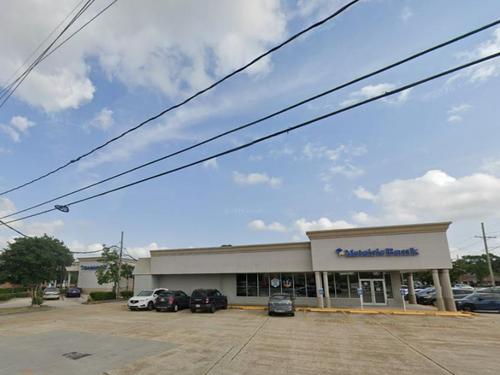 4301-4305 Clearview Pkwy; 4536 W Esplanade Ave, Metairie, LA 70006
