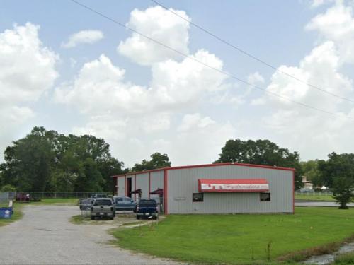 4410 NE Evangeline Thwy, Carencro, LA 70520